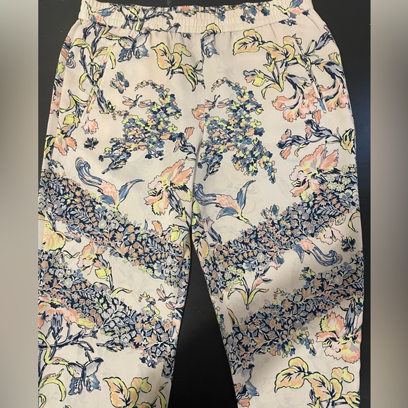 BCBGMaxAzria Pants - BCBG Max Azria breezy print pants. Size M. *Excellent Cond.*